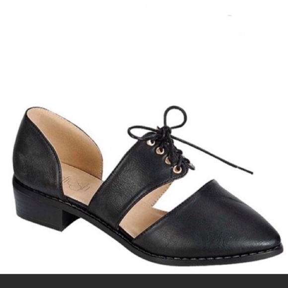 Shoes - Low heel *